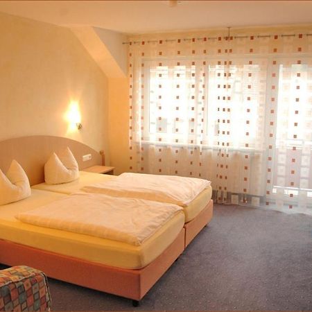 Hotel Gasthaus Gruner Baum Werbach Exteriér fotografie